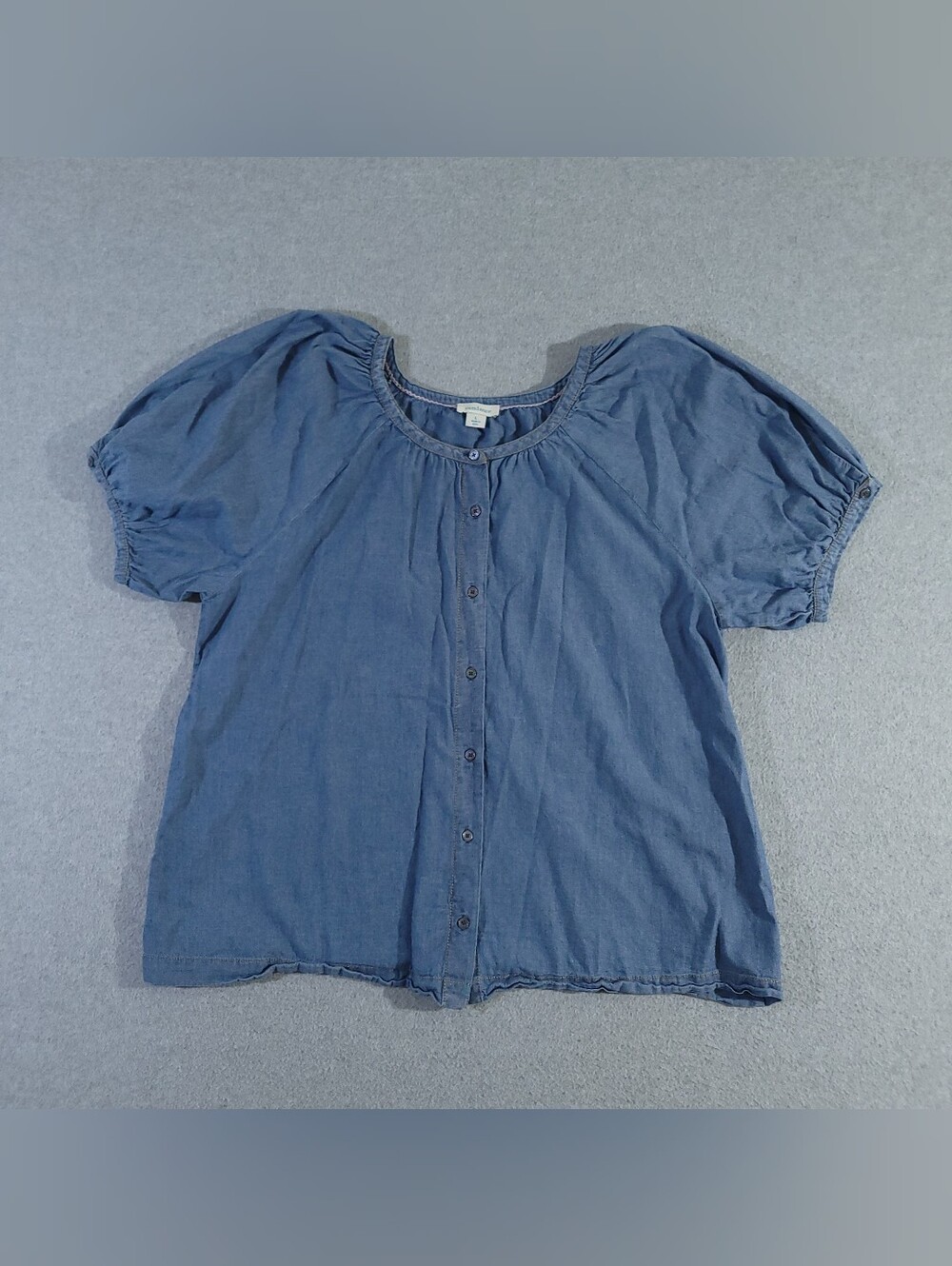 Sundance Top Blue Chambray Graceful Days Short Sleeve Button Front Womens Large